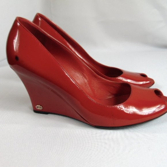 GUCCI Red Patent Leather Peep-Toe Wedge Heels Size 39.5 US 9 - Picture 5 of 15